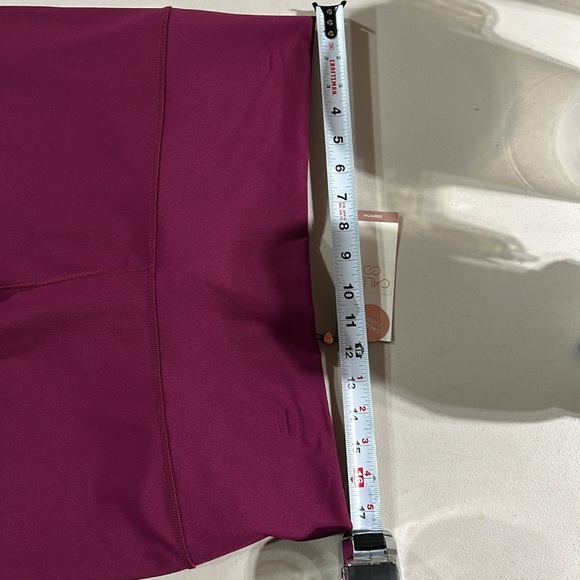 Women’s XXL shine legging - Picture 9 of 13